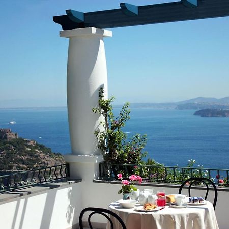 Bed and Breakfast La Pergola Del Torchio Искья Экстерьер фото